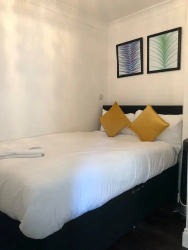 Hans road Apartment