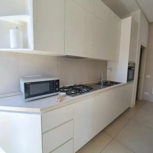 3 Bedrooms Apartment