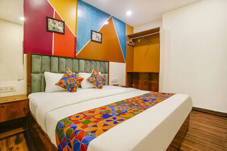 Fabhotel Twigo Inn