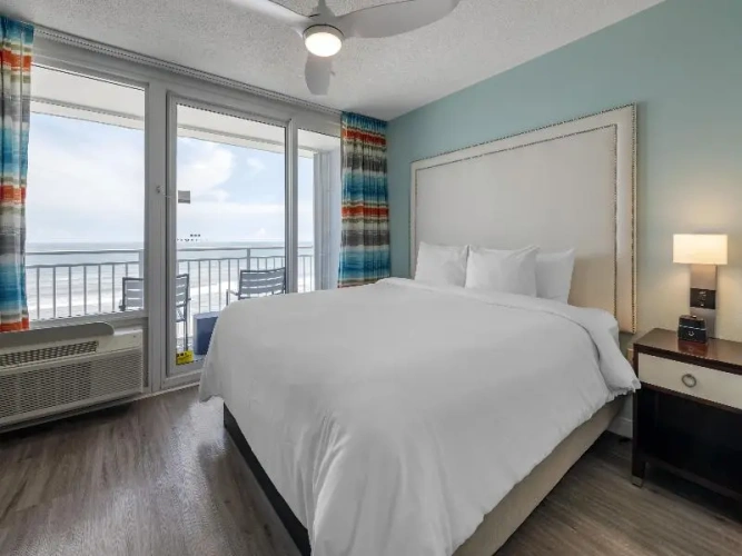 1 Bedroom Suite oceanfront
