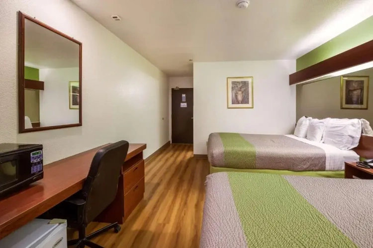 Deluxe Quadruple room