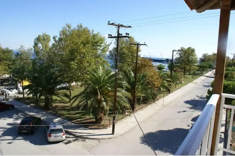 Standard Triple room with balcony