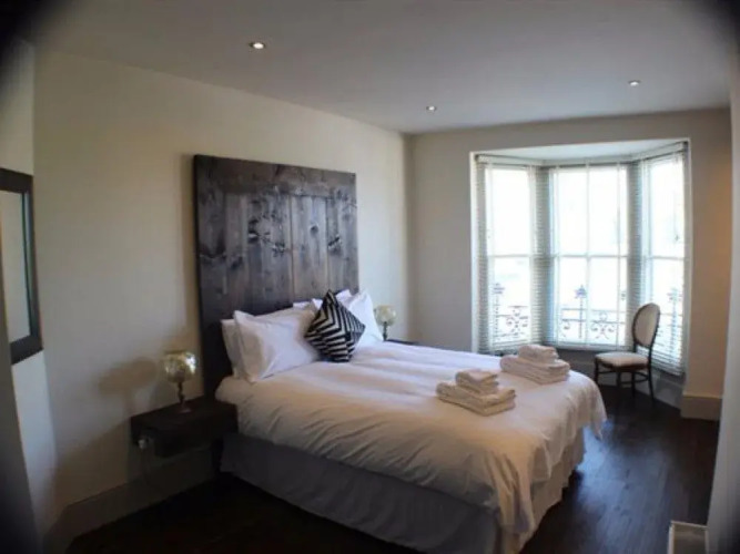 The Tree House HotelOver view