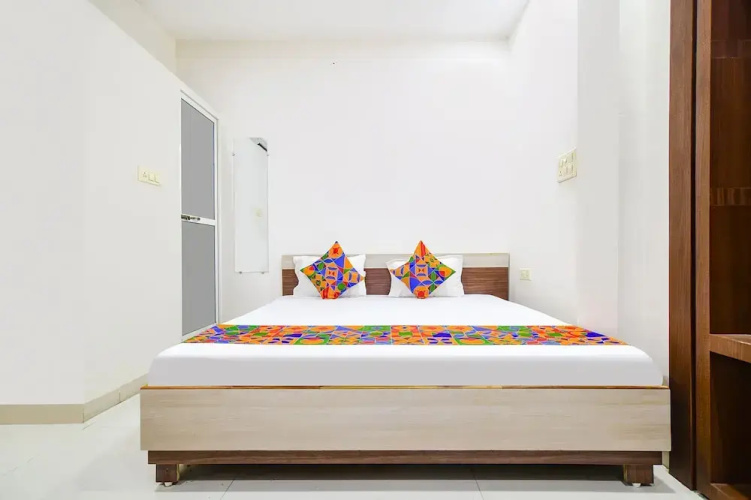 Fabexpress Olive Inn