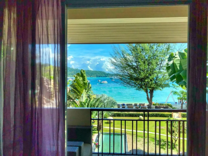 Mama Beach Residence