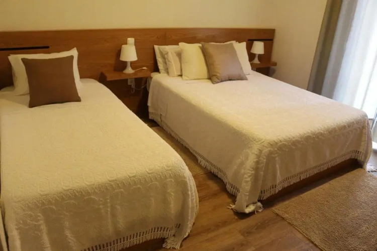Standard Triple room with view