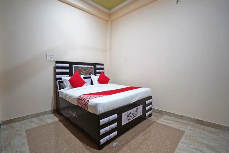Oyo 60689 Ss Villa