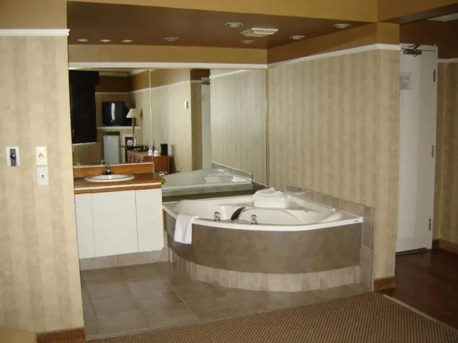 Deluxe Double Suite