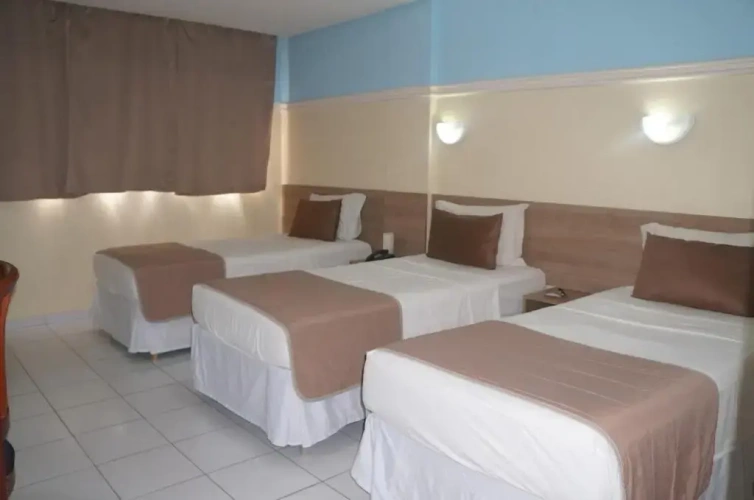 Standard Triple room