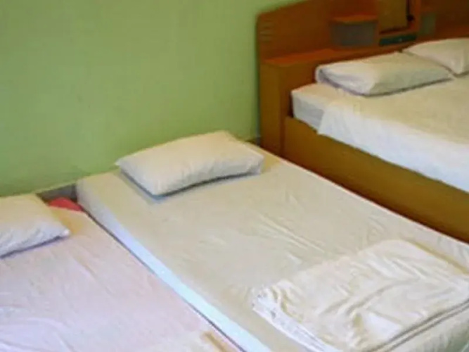 OYO 1124 Sinaree Resort