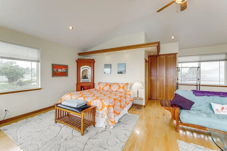 Crescent City Getaway w/ Panoramic Ocean Views!