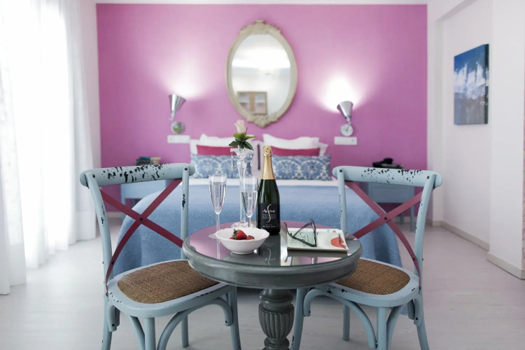 Total Marbella Suites - Adults Only