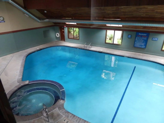 38SW Deluxe Townhouse Style Condo