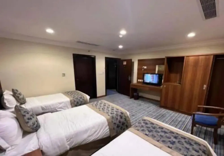 Fakher Al Azizia Hotel