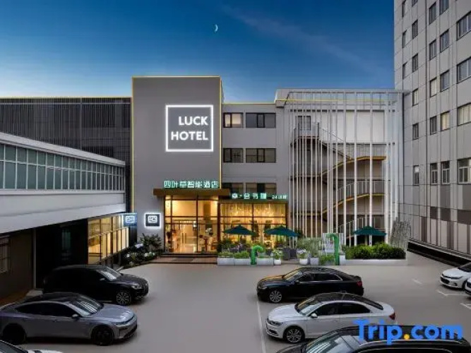 Clover  Smart hotel