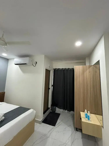 Wildwings Premium Hotel
