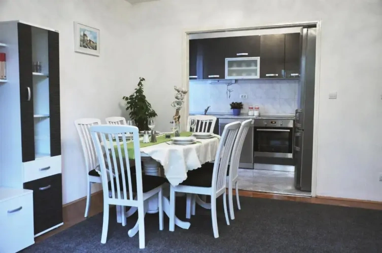 2 Bedrooms Apartment with view