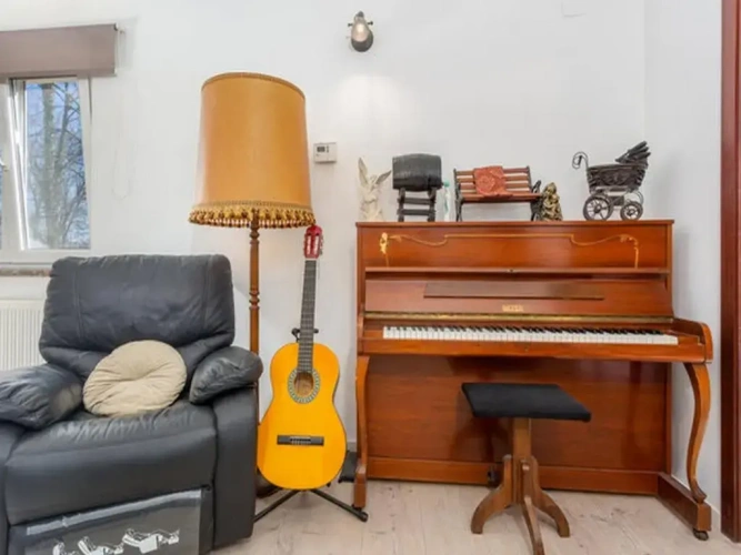 3 Bedrooms Apartment