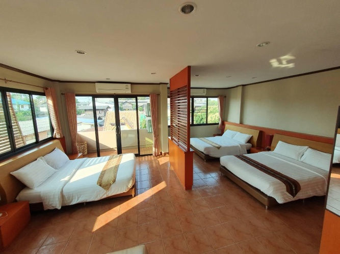 Deluxe Quadruple room with lake view