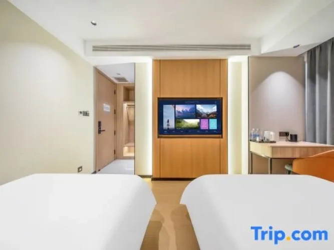 Premium Twin room