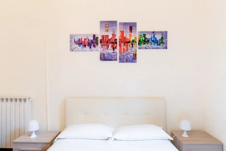 2 Bedrooms Apartment