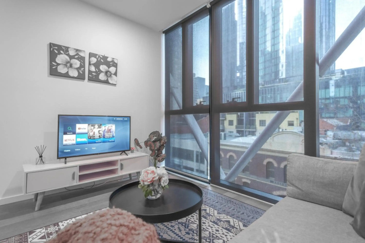 Modern 2BR 1BA apt in MELBOURNE CBD+WIFI