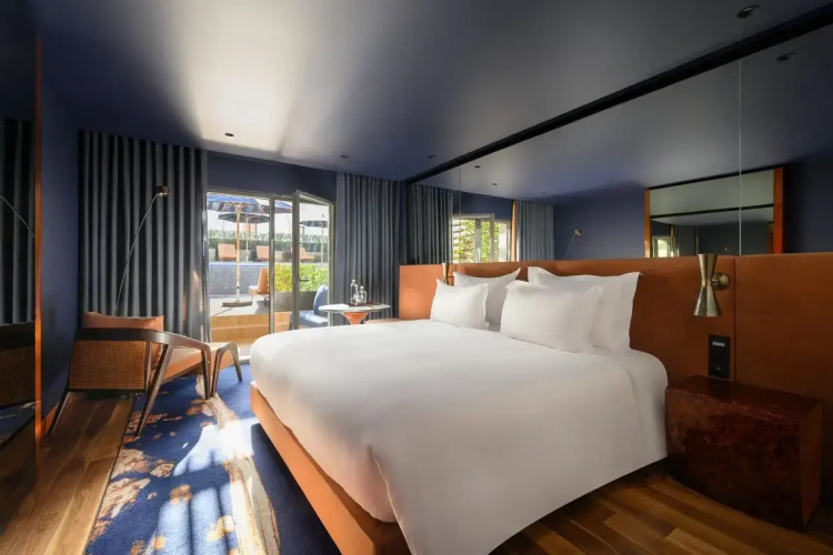 Deluxe Double room with pool view