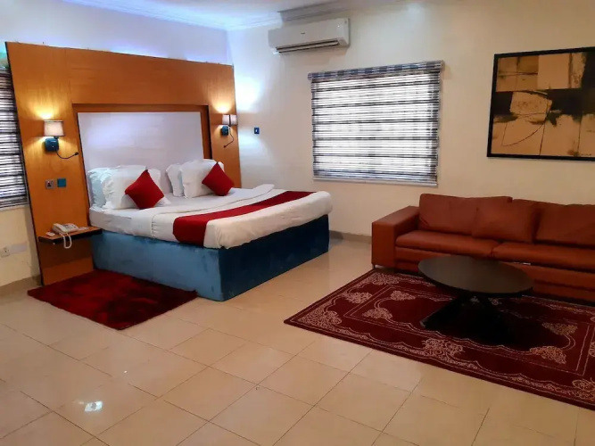Extended Stay Grand Hotel