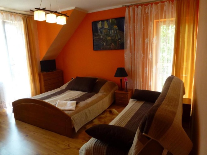 Standard Triple room with balcony