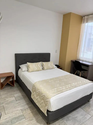 Hotel Rosales Suites
