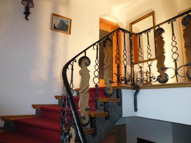 3 Bedrooms Apartment