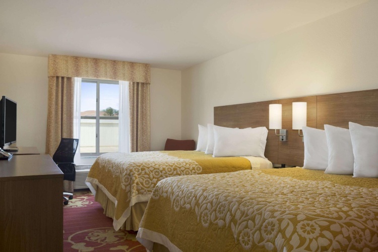 Standard Quadruple room