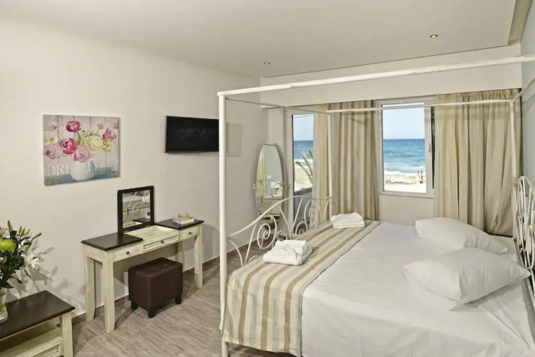 Princess Irini Sea Front ApartHotel