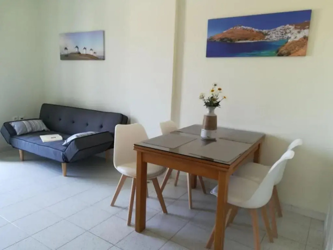 Θέαστρον - Theastron house with great view in Chora