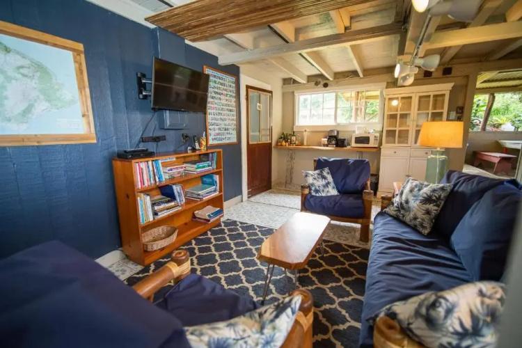 Waipi'o Lodge