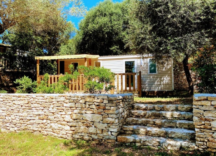 3 Bedrooms Standard Sextuple room