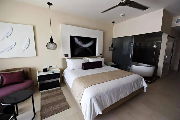 Hotel Chic