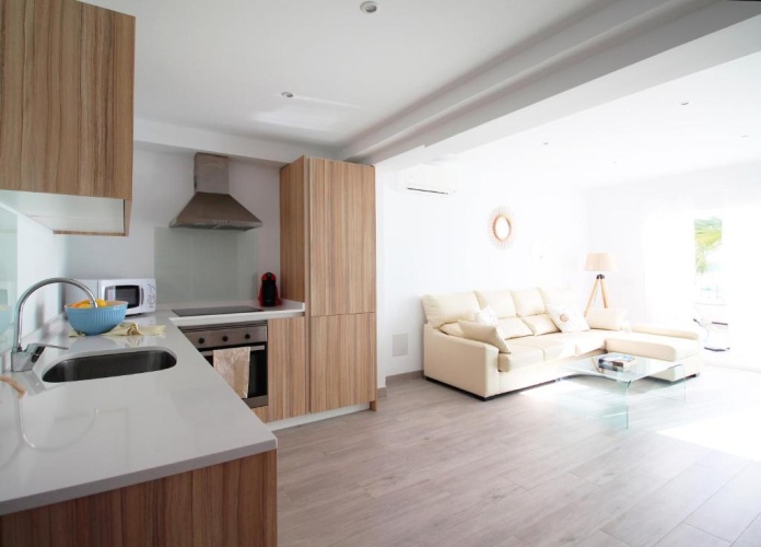 3 Bedrooms Apartment