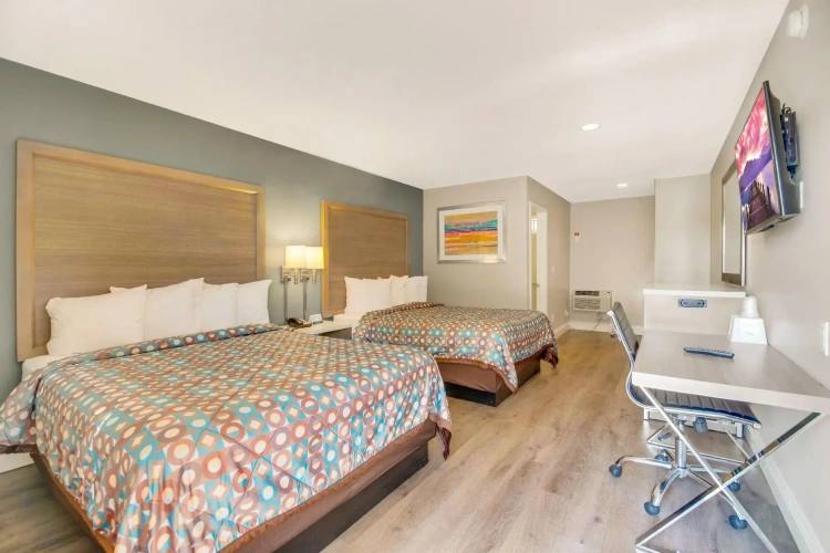 Deluxe Quadruple room