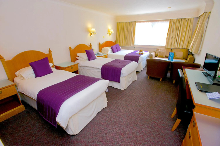Forest Hills Hotel