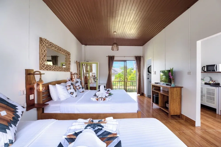 Standard Quadruple Family room with balcony and with view