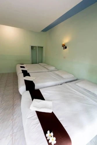 Standard Quadruple Family room with balcony