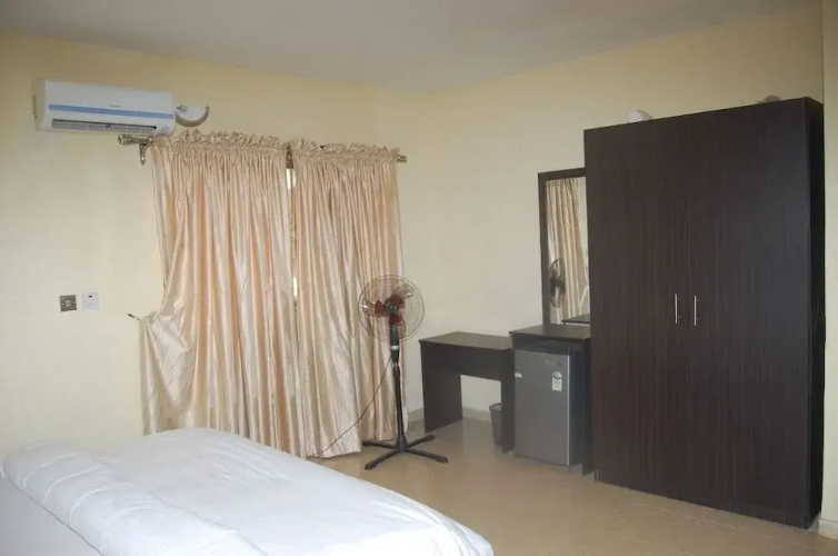 Bella Rose Hotel