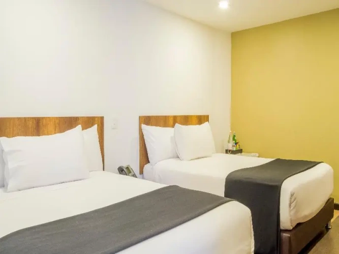 Business Quadruple room