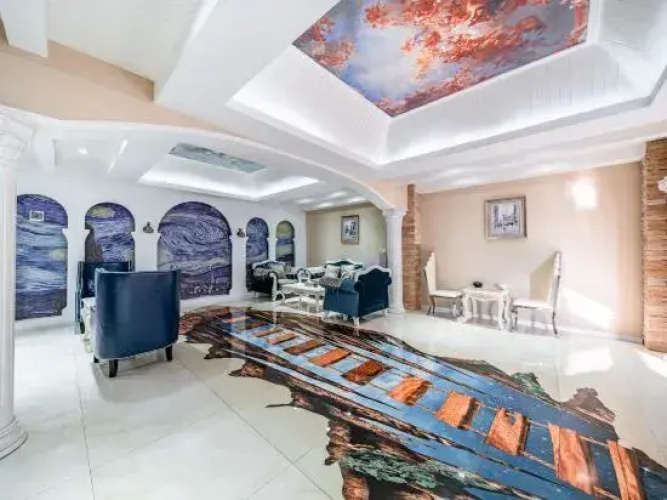 Dali Venus theme Inn