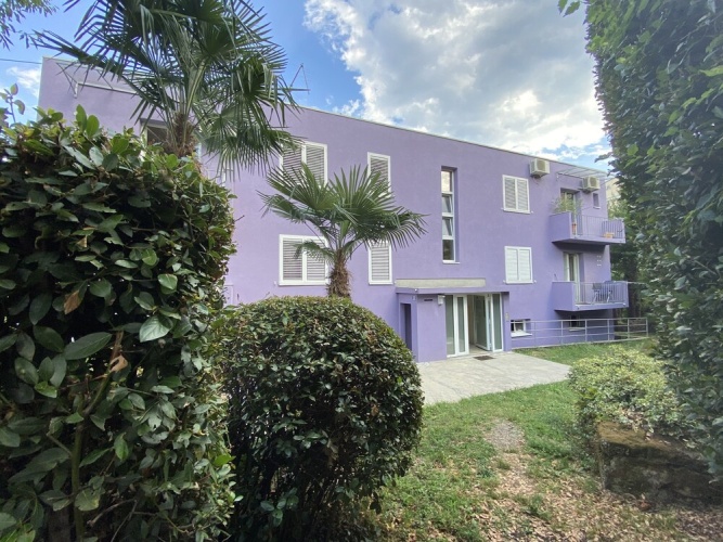 1 Bedroom Apartment with garden view