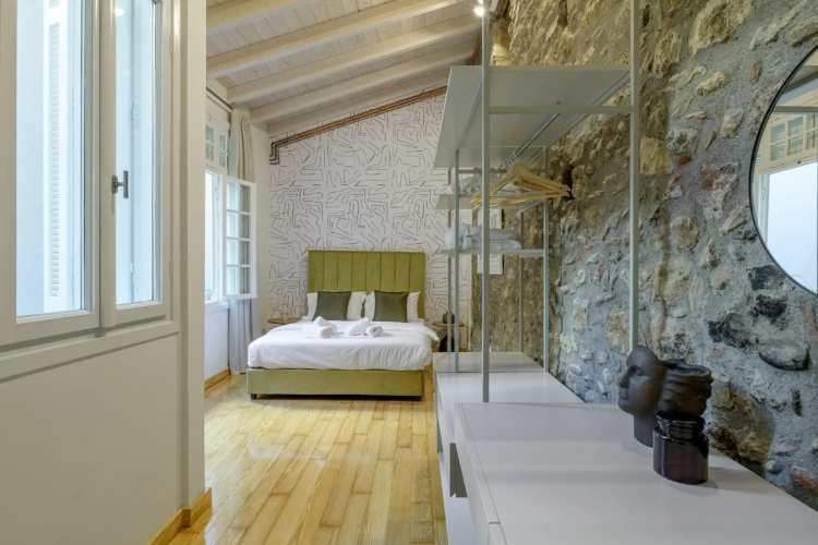 Incomparable Plaka's Luxury Apt Private Pool