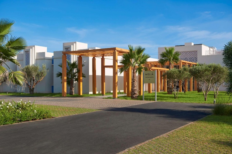 1 Bedroom Double Suite with balcony and with partial sea view