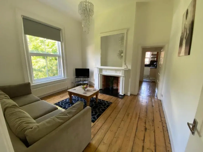 2 Bedrooms Apartment