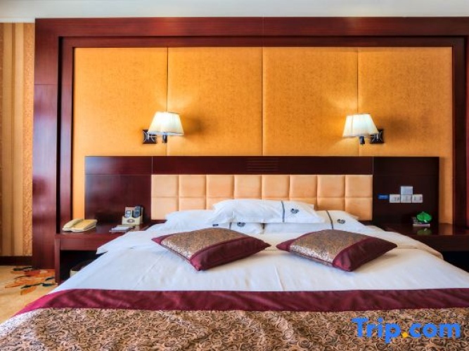 Deluxe Double Suite